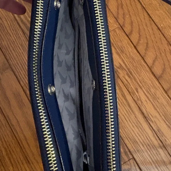 Lo & Sons Pearl Handbag, Blue/Navy Saffiano with Gold Hardware - Picture 8 of 15